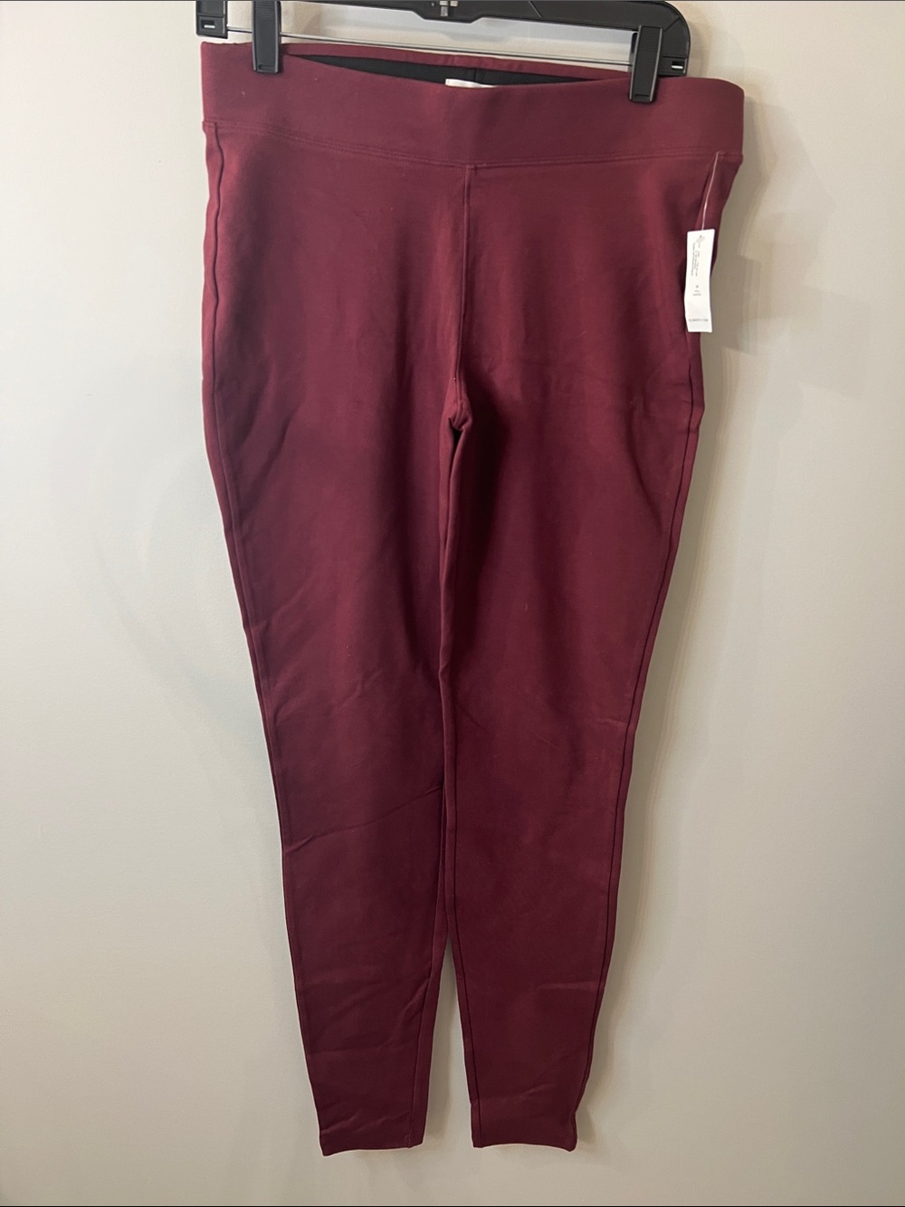 Old Navy Maroon Leggings - size MT